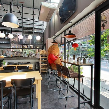 D Varee Xpress Makkasan Hotel Bangkok Exterior photo