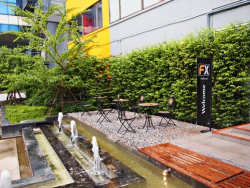 D Varee Xpress Makkasan Hotel Bangkok Exterior photo