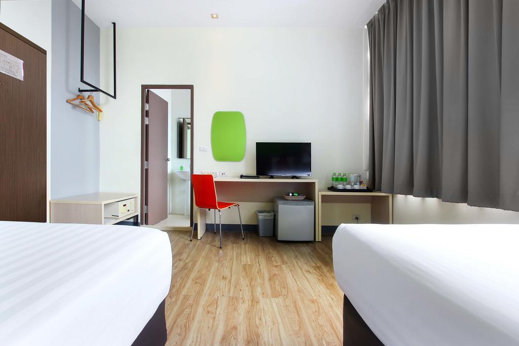D Varee Xpress Makkasan Hotel Bangkok Exterior photo