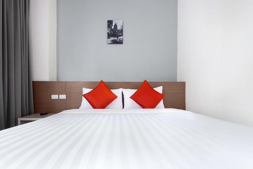D Varee Xpress Makkasan Hotel Bangkok Exterior photo