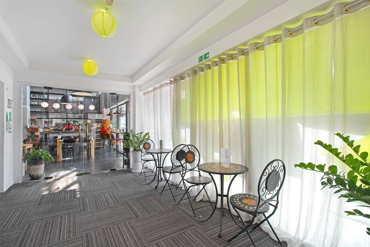 D Varee Xpress Makkasan Hotel Bangkok Exterior photo